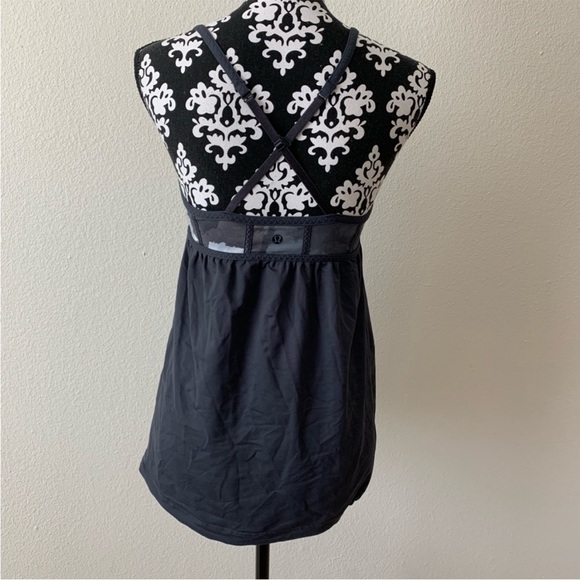 Lululemon rehearsal reversible tank grey 6 great condition - Picture 8 of 12